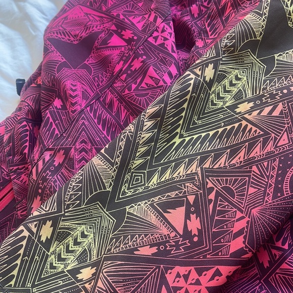 Volcom Fawn insulated snowboarding jacket - size SM - good used condition - Picture 6 of 16